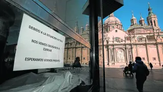 La cafetería Santiago, en la plaza del Pilar, cerró temporalmente el pasado lunes por las limitaciones de aforo del nivel 3 de alerta.