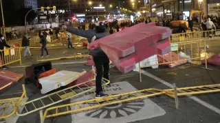 Disturbios en Madrid en una protesta por las medidas restrictivas por el coronavirus.