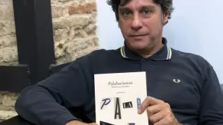 Míchel Gracia publica 'Palabarismos'.