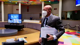El presidente del Consejo Europeo, Charles Michel, ayer a su llegada a la videoconferencia con los líderes de la UE.