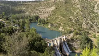 Pantano de Los Toranes en el río Mijares a su paso por Albentosa.