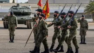 Efectivos de la Brigada Aragón hoy en el acto de la despedida a la misión en Letonia.
