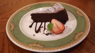 Con múltiples variaciones, la tarta de chocolate es de esas recetas que nunca fallan.