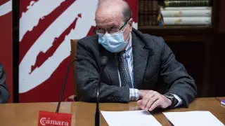 El catedrático Marcos Sanso es el autor del estudio pionero sobre el impacto de la pandemia en la hostelería en Aragón. Lo ha presentado esta misma mañana en la Cámara de Comercio de Zaragoza.