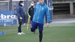 Sandro, delantero de la SD Huesca, durante el entrenamiento de este lunes.