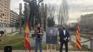 Representantes de Vox en los homenajes a Costa en Huesca y Monzón.