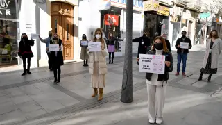 Comerciantes protestan por el cierre obligado por la pandemia de la Covid-19
