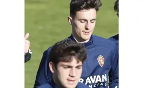 Francés e Iván Azón, en un entrenamiento reciente con el Real Zaragoza.