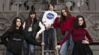 Cinco de las protagonistas de la película 'Las niñas'.