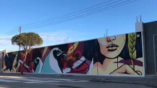 En la imagen, mural en la calle de La Balsa, en Pinseque.