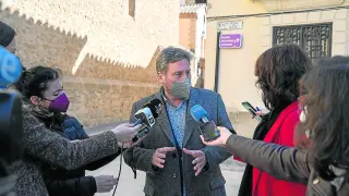 Soro, ayer en Rubielos de Mora, donde habló de la supresión de servicios ferroviarios en Aragón.
