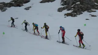 Candanchú acoge el Campeonato de España de esquí de montaña por equipos.