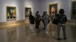La sala dedicada en el Museo de Zaragoza a los retratos de Corte de Goya.