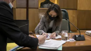María Navarro, este martes, durante la comisión de Hacienda del Ayuntamiento de Zaragoza.