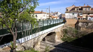 Acaba en Ateca la reparación urgente del antiguo puente sobre las vías del tren de la carretera de Munébrega