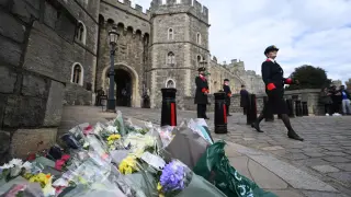 Flores a las puertas del castillo de Windsor.