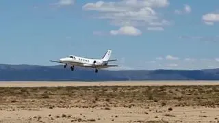 Despegue del primer avión de pasajeros del aeropuerto de Teruel