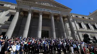 300 alcaldes protestan en Madrid