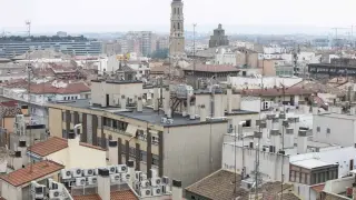 Fachadas de varias viviendas de Zaragoza. Vistas. Vista. Casas. Vivienda. gsc