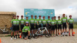 Los corredores del equipo élite del Club Ciclista Oscense.