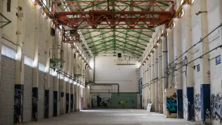 Interior de la fábrica de Giesa, donde el Ayuntamiento prevé un auditorio.