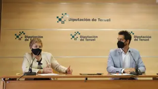 Berta Zapater y Ramón Fuertes, en la rueda de prensa en la DPT.