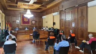 La última junta de seguridad previa a la No Vaquilla se ha celebrado este martes en el salón de plenos del Ayuntamiento de Teruel.