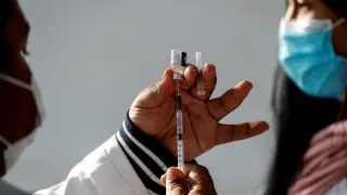 Brasil se planta contra los "sumillers de vacuna" anticovid