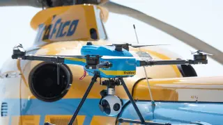 La Dirección General de Tráfico distribuye los 39 drones que vigilarán las carreteras españolas este verano.