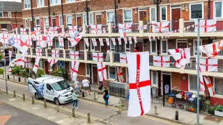 Las calles de Londres, decoradas con banderas para la final
