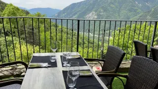 Vistas desde el Restaurante El Balcón del Pirineo en Buesa. gsc