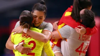 Handball - Women - Group B - France v Spain