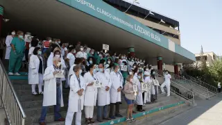 'Stop agresiones' a las puertas del Hospital Clínico