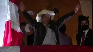 Pedro Castillo toma posesión como nuevo presidente de Perú
