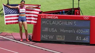 La estadounidense Sydney McLaughlin, nueva campeona olímpica de 400 m vallas.