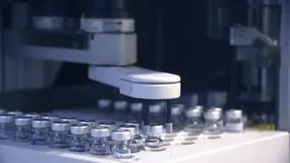 Sus expertos muestran el proceso de fabricación del antídoto