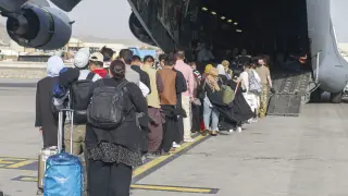 Evacuación de Kabul: entre el caos y el alivio