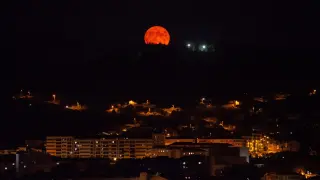 Imágenes que deja la luna azul desde Galicia