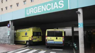 Entrada del servicio de Urgencias del hospital Miguel Servet