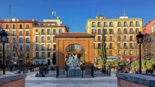 Una de las plazas del distrito de Malasaña, en Madrid
