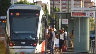 Primera jornada de huelga del tranvía en Zaragoza