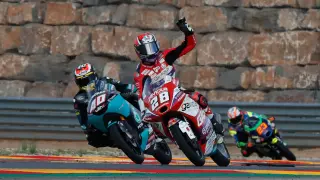Entrenamientos libres de Moto 3 en Motorland Aragón: el surafricano Darryn Binder (Honda)
