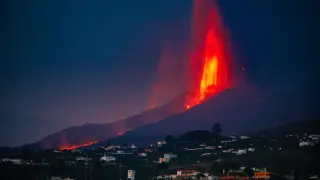 Erupción del volcán Cumbre Vieja en La Palma este lunes