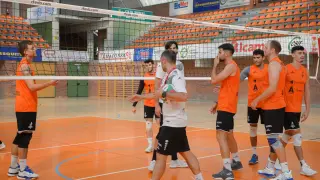 Entrenamiento del Voleibol Teruel /2021-10-01/Fotos: Jorge Escudero[[[FOTOGRAFOS]]]