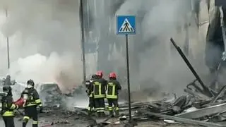 Fallecen ocho personas en un accidente aéreo en las afueras de Milán