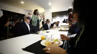 Un desayuno a ciegas abre las actividades de la Semana de la ONCE en Aragón