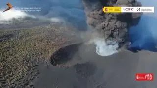 El volcán de Cumbre Vieja no da señales de agotamiento en esta tercera semana de erupción