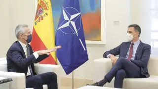 El presidente del Gobierno, Pedro Sánchez. durante una reunión con el secretario general de la OTAN, Jens Stoltenberg, en el Palacio de la Moncloa.