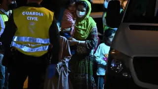 Los refugiados afganos llegando a Torrejón de Ardoz.