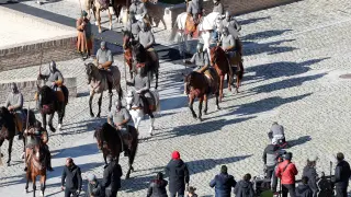 Rodaje en 2019 de la serie 'El Cid' en el palacio de la Aljafería.